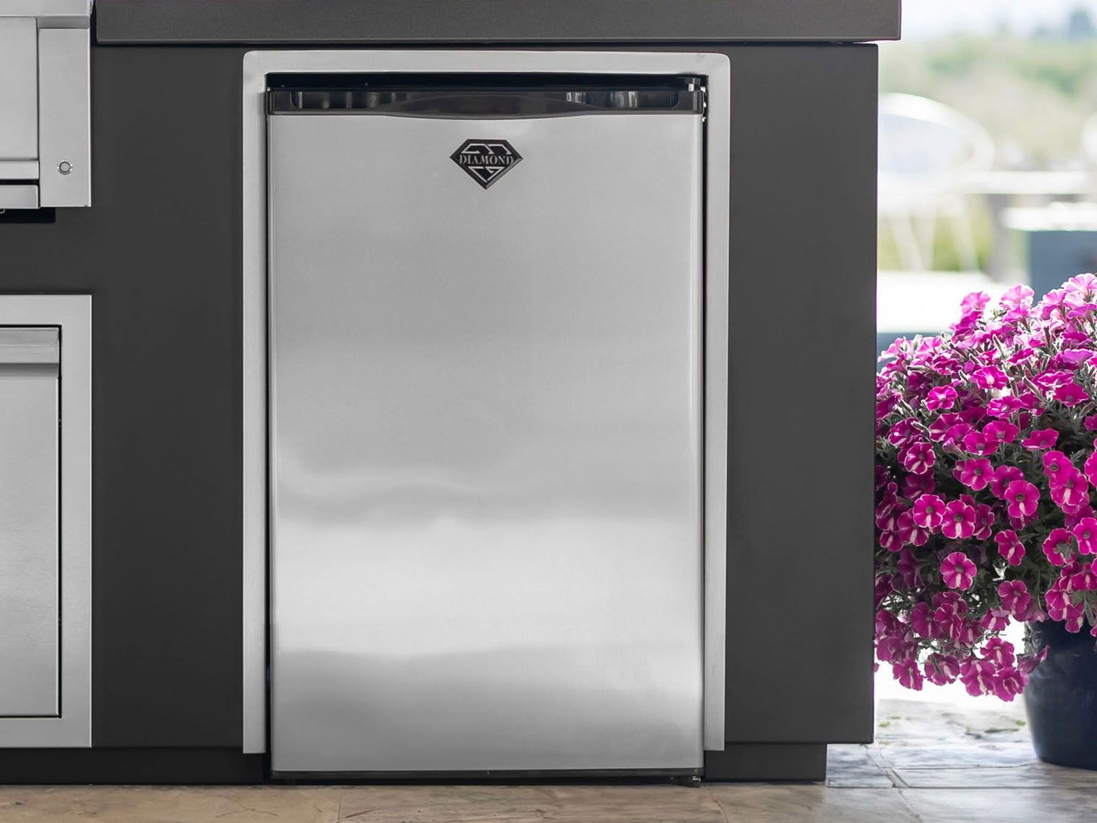 Videl 20-Inch 4.5 Cu. Ft. Compact Fridge