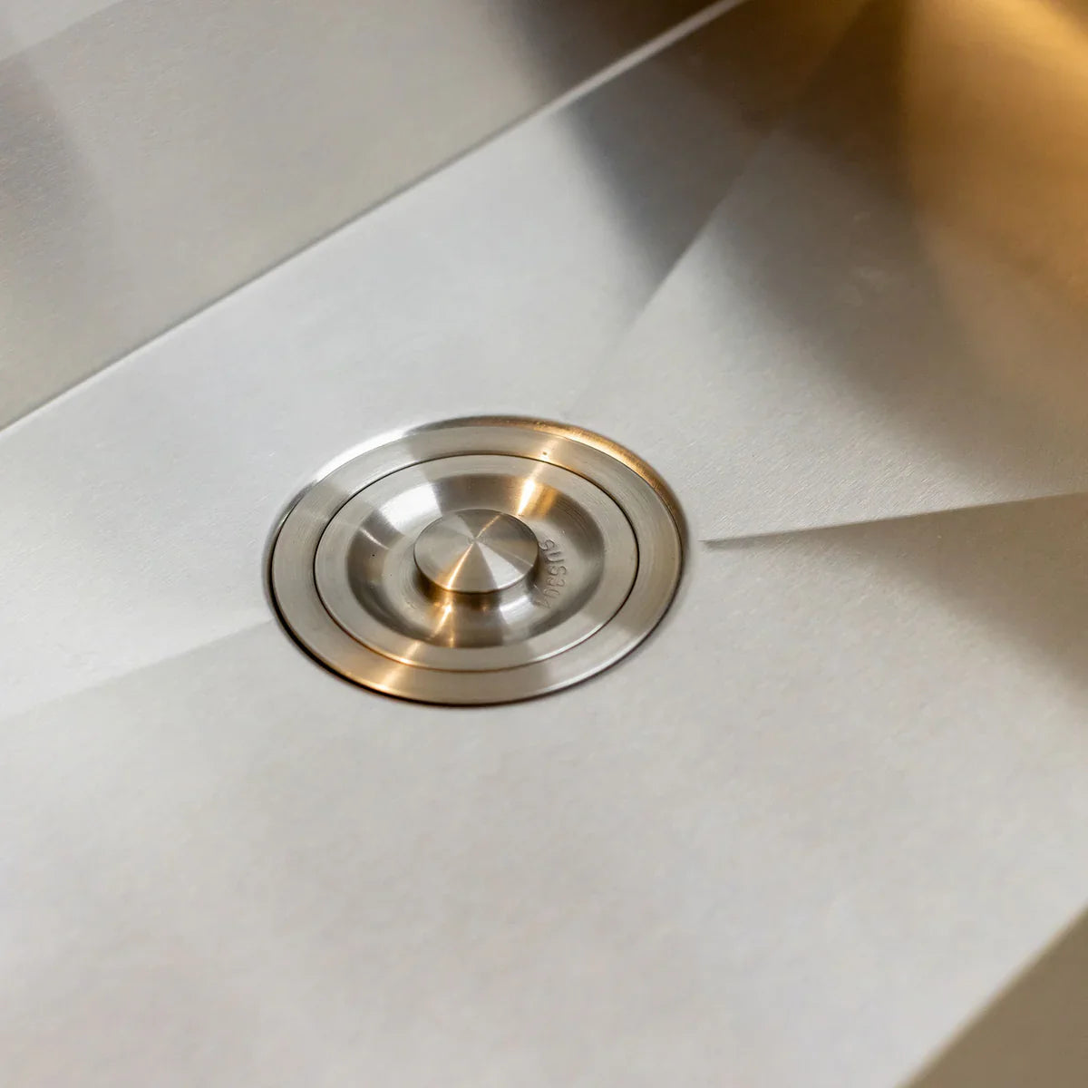Summerset 32-inch Farmhouse Sink Drain