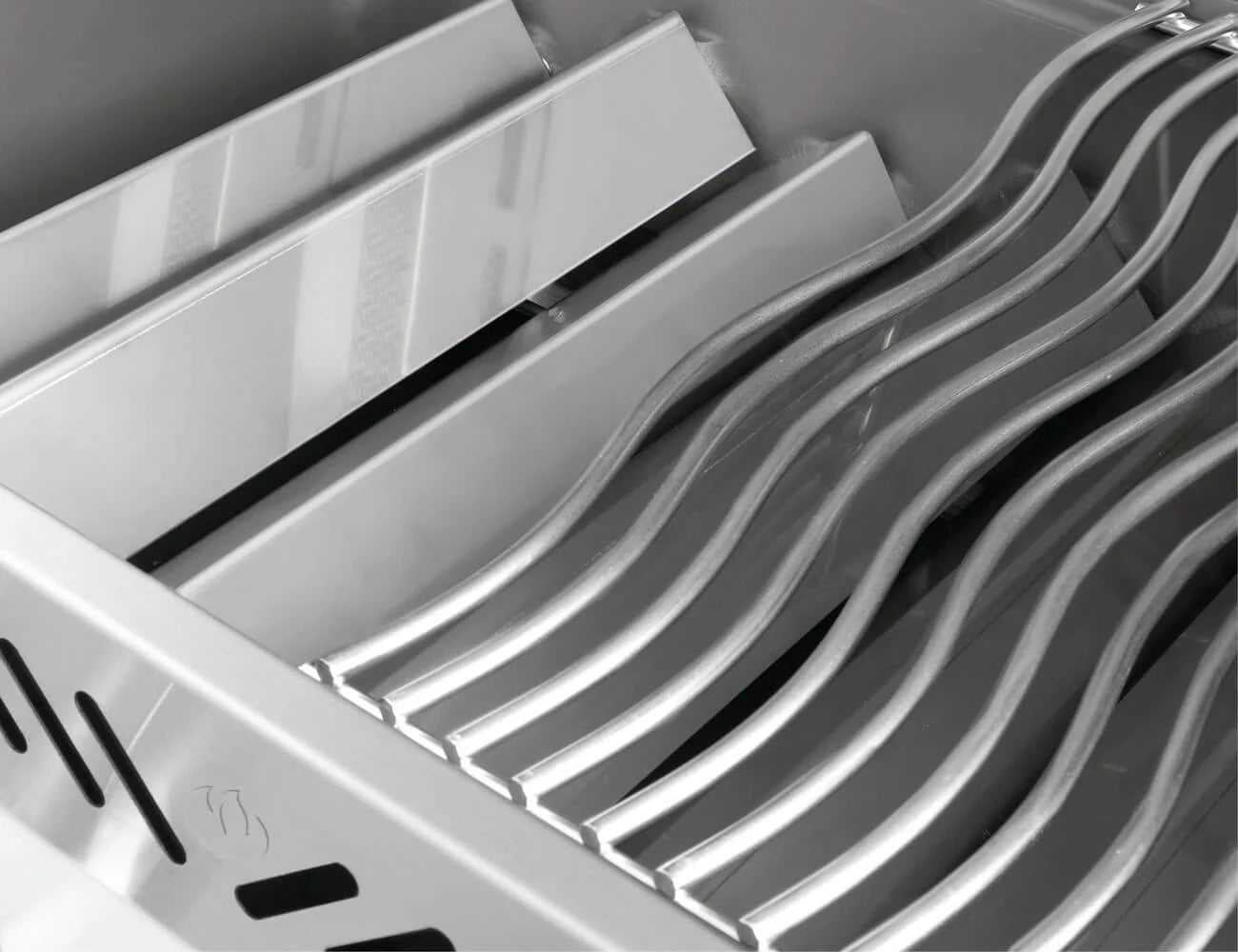 9.5 mm Stainless Steel Iconic WAVE™ Cooking Grids & Dual-Level Stainless Steel Sear Plates