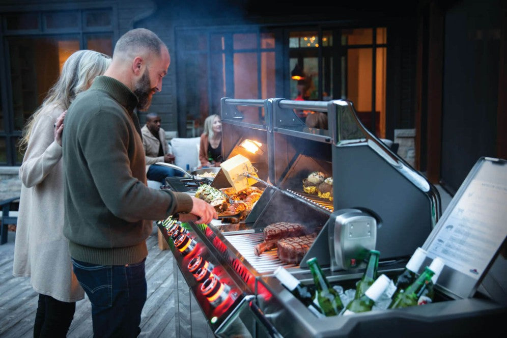Napoleon Prestige Pro 825 Freestanding Gas Grill