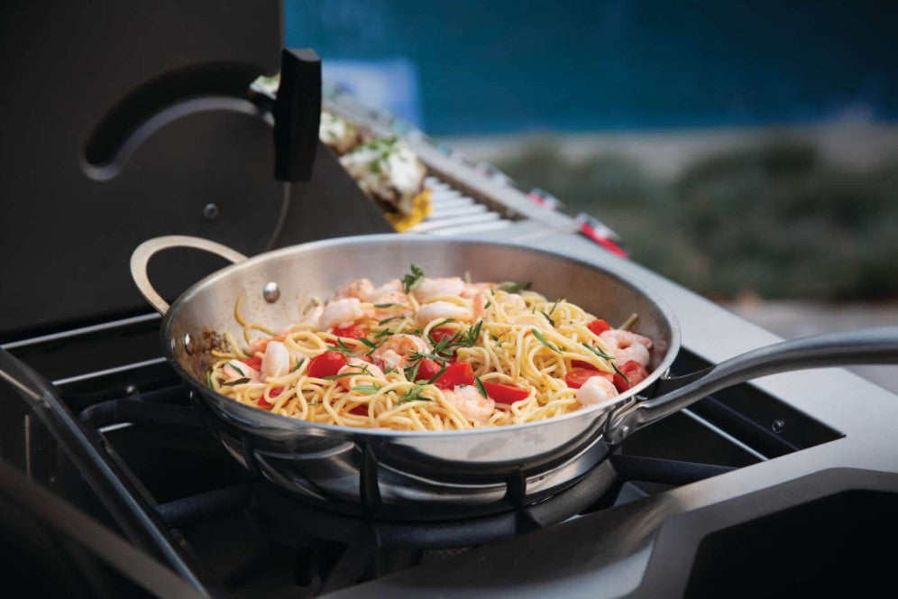 Napoleon Prestige Pro 825 Freestanding Gas Grill